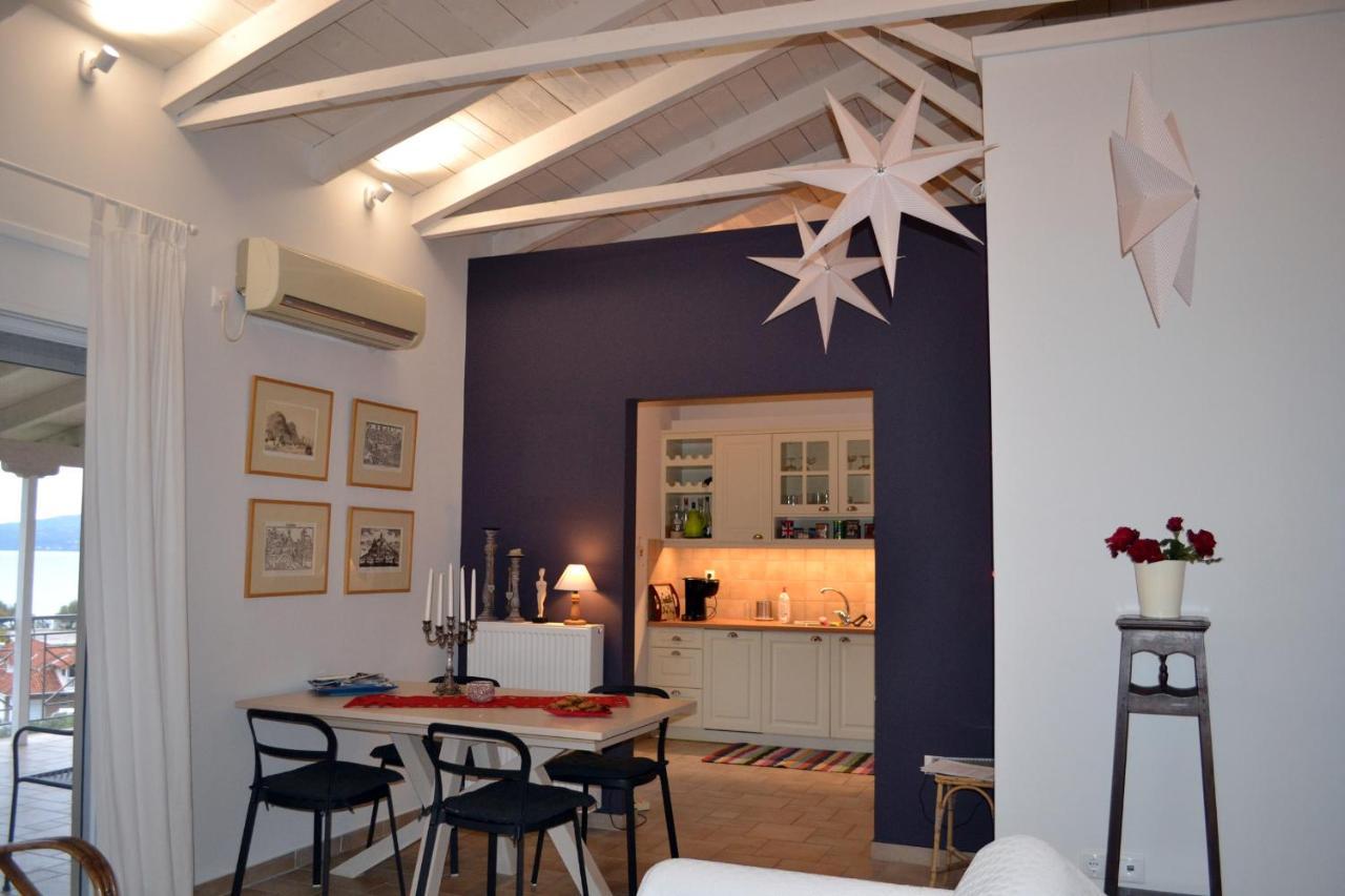 Corinthian Sun - Vacation Home Ngoại thất bức ảnh